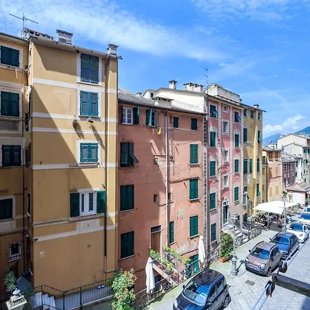 Victoria Camogli